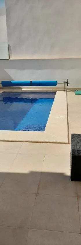 New villa, 2 bedrooms private heated pool sleeps up to 6，位于皮拉尔－德拉奥拉达达的酒店