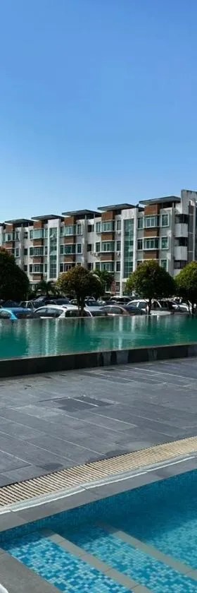Nilam 6 3BR MINIMALIST Homestay NEAR KKIA Cyber City，位于Kapayan的酒店