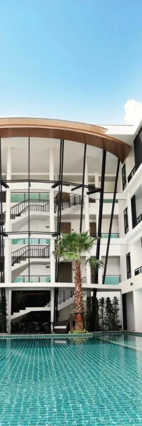 The Pago Design Hotel Phuket-SHA Plus，位于普吉镇的酒店