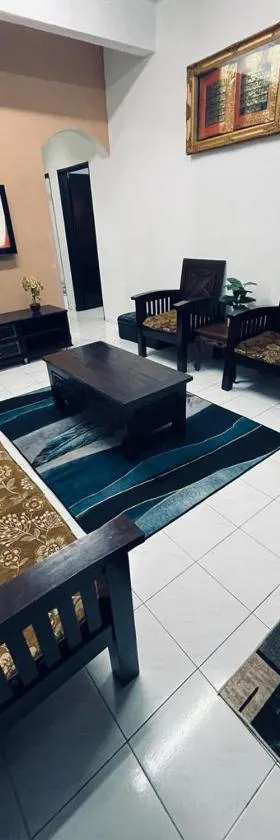 Daliya Homestay Ulu Tiram JB，位于乌鲁地南的酒店