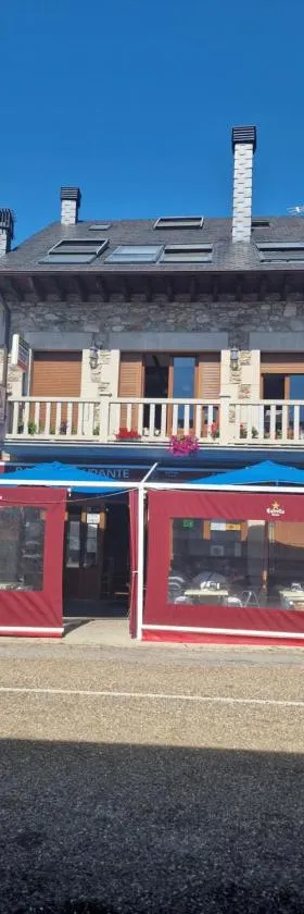 Buhardilla Cesar，位于Lubián的酒店