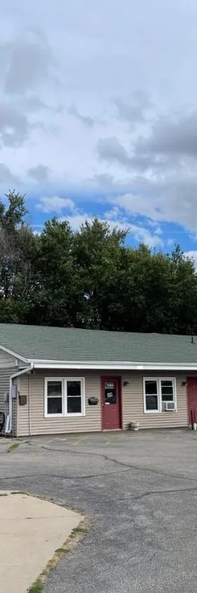 The Village Motel，位于Steamboat Rock的酒店