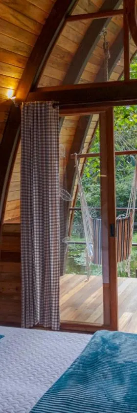 Sacha Urco Lodge y Bosque Protector，位于明多的酒店