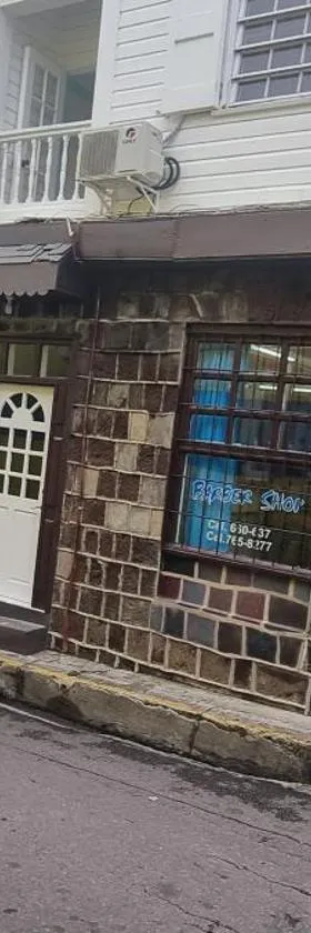 E.W.B. Properties，位于巴斯特尔的酒店