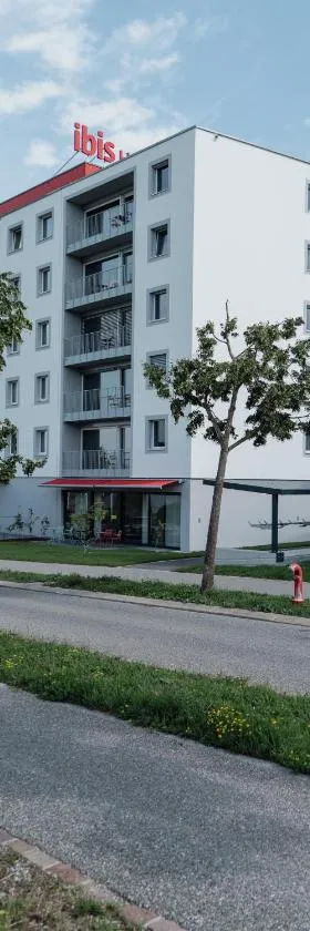 ibis Bulle - La Gruyère Swiss Bike Hotel，位于布勒的酒店