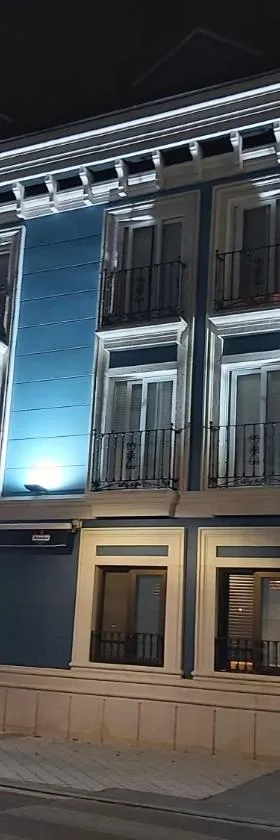 比利亚尔圣女旅馆，位于拉古纳德杜埃罗的酒店