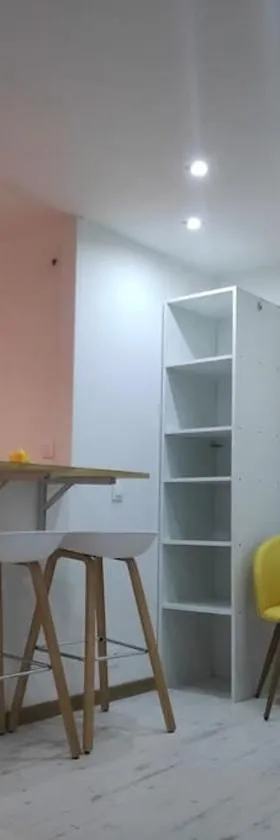Studio Indépendant dans Maison de Village，位于Alignan-du-Vent的酒店