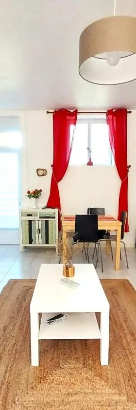 Gîte-appartement sur la Côte d'Emeraude，位于Beaussais sur Mer的酒店