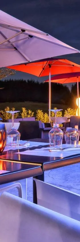 Logis Hôtel Restaurant Europa，位于Maussac的酒店