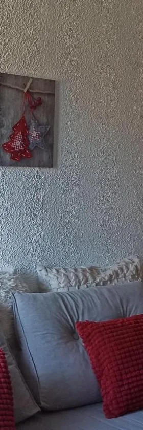 Ustou Guzet neige, appartement de 32 M2 avec balcon dans les Pyrénées aux pieds des pistes，位于于斯图的酒店