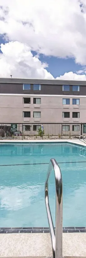 La Quinta by Wyndham Portland，位于波特兰的酒店