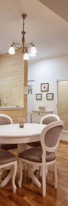 Antik Apartman，位于旧帕佐瓦的酒店