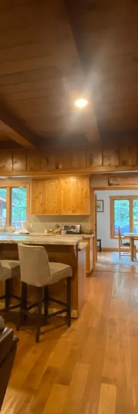 FamilyfunCabin，位于塔霍马的酒店