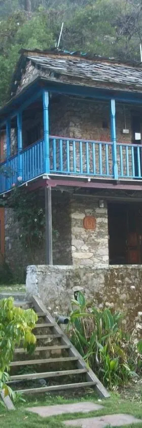 Shivanandi River Lodge，位于Rudraprayāg的酒店