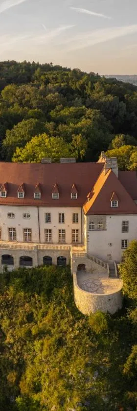 Zinar Castle，位于克拉科夫的酒店
