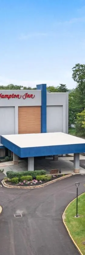 汉普顿克利夫兰西湖精品酒店 ，位于韦斯特莱克的酒店