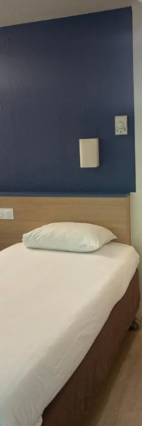 Kyriad Direct Montpellier Saint Jean De Védas - La Peyrière，位于圣让德韦达的酒店