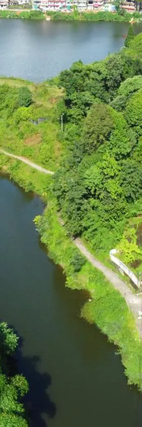Lake Side Homestay - Pradhan Homestay Mirik，位于Mirik的酒店