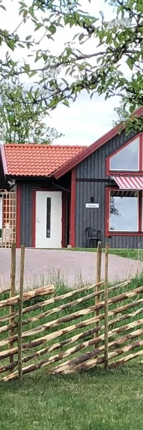 Joarsbo, Stuga 3, Klinten，位于Kalv的酒店