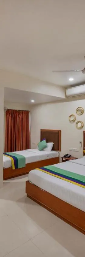 Treebo Sam Residency，位于哥印拜陀的酒店