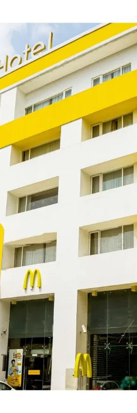 Bloom Hotel - Jammu，位于贾姆穆的酒店