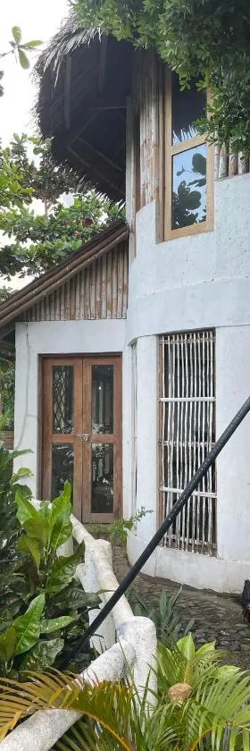 Borac Bay Bungalows Hotel and Resort，位于科隆的酒店