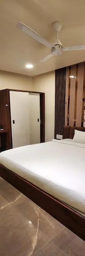 Hotel The Mint Nanded，位于楠代德的酒店