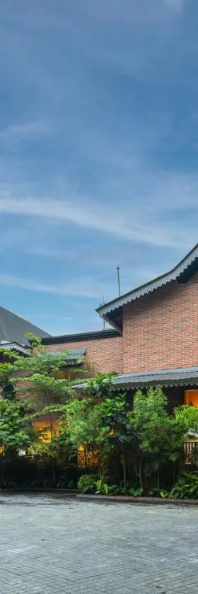 Mayfair Spring Valley Resort Guwahati，位于古瓦哈提的酒店