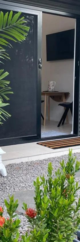 LookAbout Lodge Tropical Retreat，位于汉普蒂杜的酒店