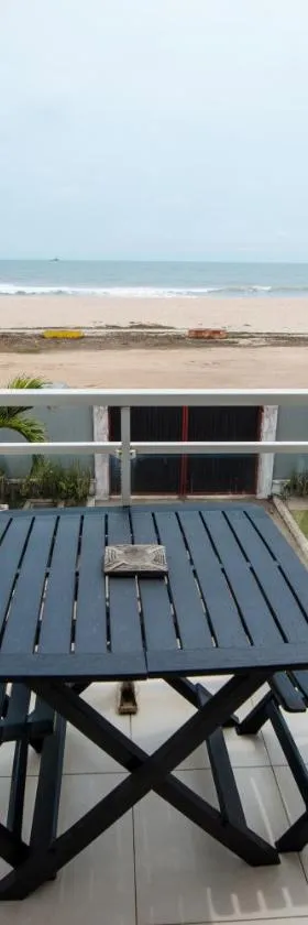 Duplex avec vue exceptionnelle sur la mer，位于黑角的酒店