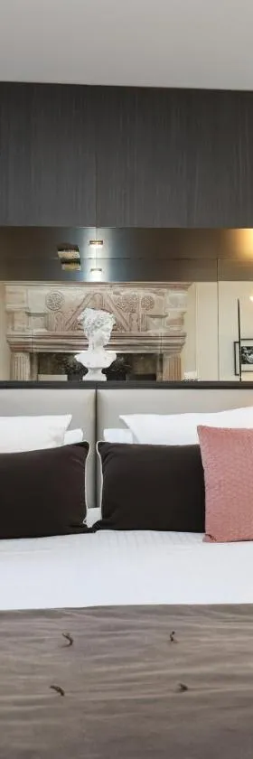 Hôtel Château de Lacan，位于布里夫拉盖亚尔德的酒店