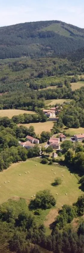 Domaine de Montvianeix，位于Saint-Victor-Montvianeix的酒店