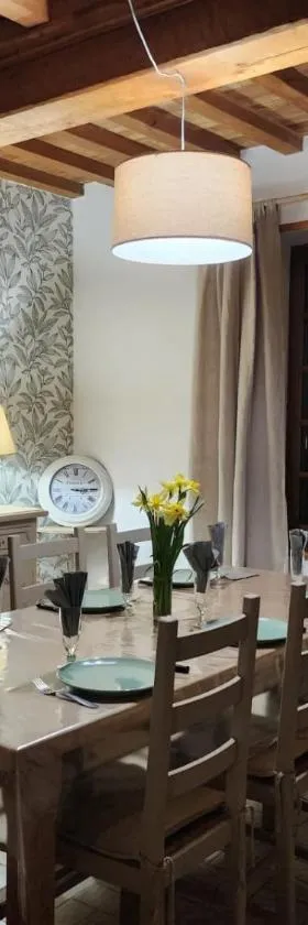 Gîte REVILLE 6/7 personnes, à 900 m de la mer，位于Réville的酒店