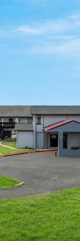 Red Roof Inn Madisonville，位于Madisonville的酒店
