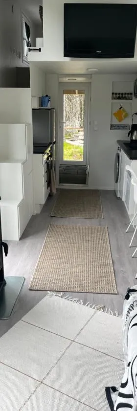 Luxus Tiny House Saagala，位于托尔尼奥的酒店