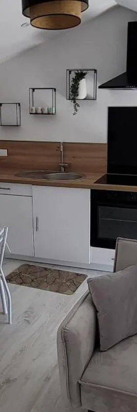 Appartement proche Futuroscope，位于Saint-Julien-lʼArs的酒店