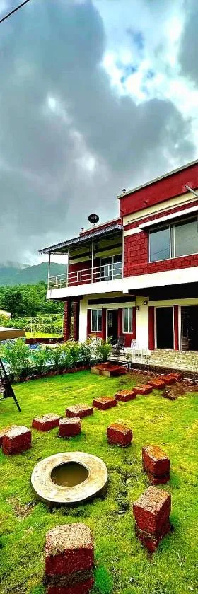 Shisha the lake-touch home stay mulshi，位于Waki的酒店