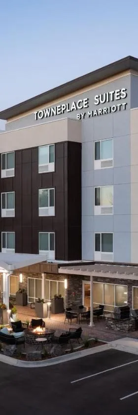 TownePlace Suites by Marriott Denver North Thornton，位于桑顿的酒店