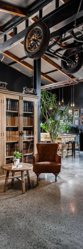 The Black Barn，位于奥克兰的酒店