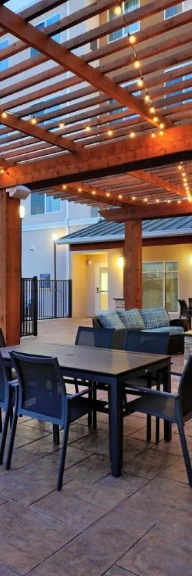 Residence Inn by Marriott Houston Tomball，位于汤博尔的酒店