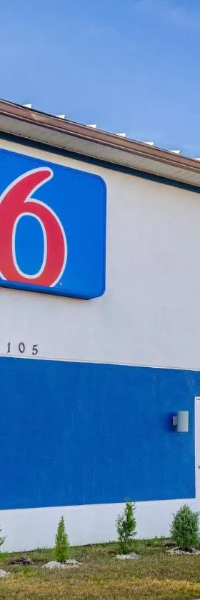 Motel 6 Moss Point, MS，位于莫斯波因特的酒店
