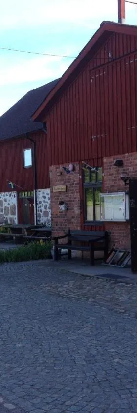 Hässleholmsgårdens Vandrarhem，位于海斯勒霍尔姆的酒店