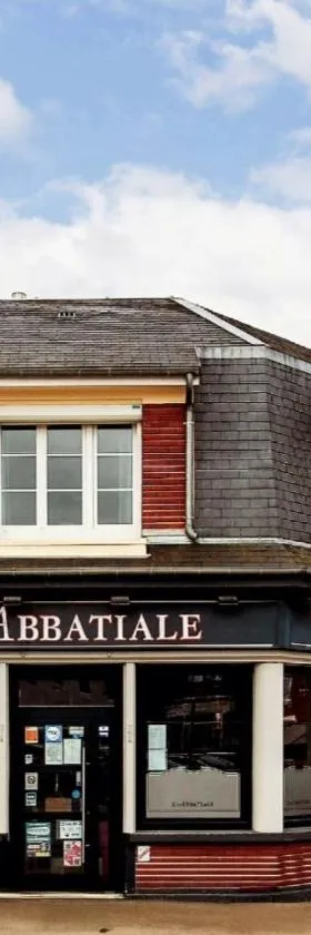 L'abbatiale，位于Corbie的酒店