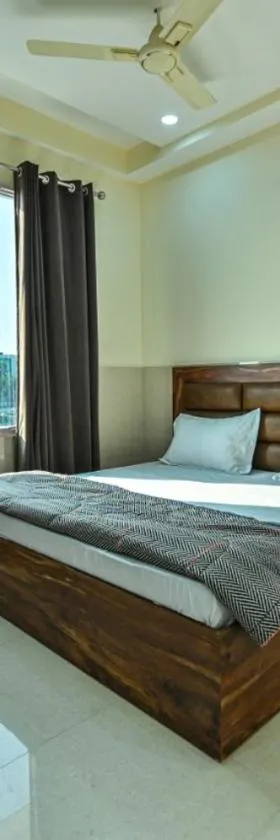 Royal Inn Jammu，位于贾姆穆的酒店