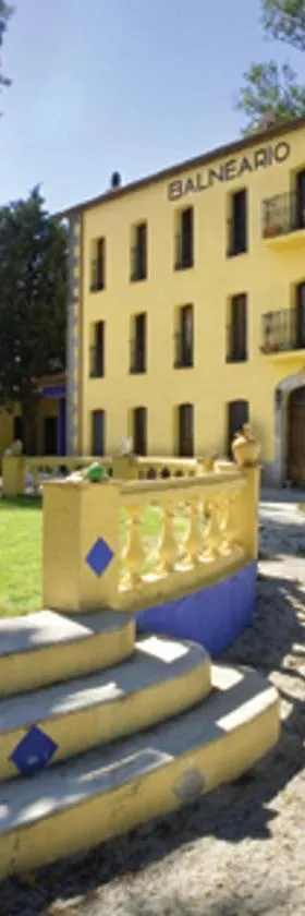 Hotel Balneario Almeida Dama Verde，位于Almeida de Sayago的酒店