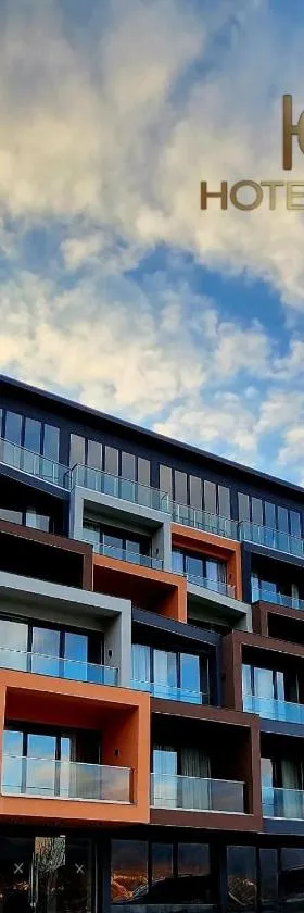 Hotel Cami，位于德巴尔的酒店
