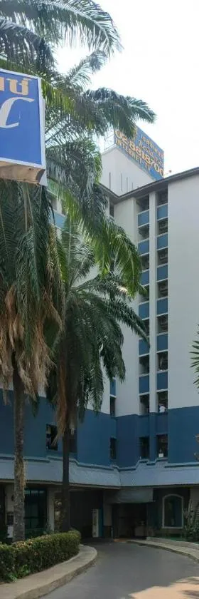 科莫尔曼谷酒店，位于曼谷的酒店