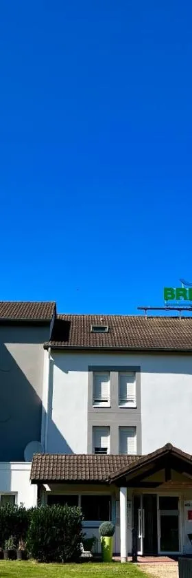 Brit Hotel Rouen Sud Val De Reuil，位于瓦勒德勒伊的酒店