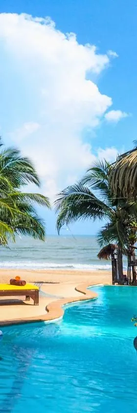 Vartika Resovilla Kuiburi Beach Resort and Villas，位于奎武里的酒店