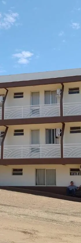 Hotel Do Oeste，位于Palmitos的酒店
